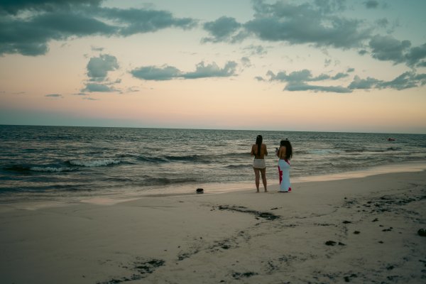 LaPsique.Media Presenta: BRYZ